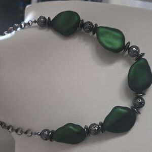 Paparazzi Green/black Necklace NWT